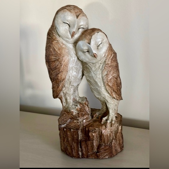 Two Loving Owls On A Tree Log sculpted statue,carved wood look  9x4 - Picture 1 of 10